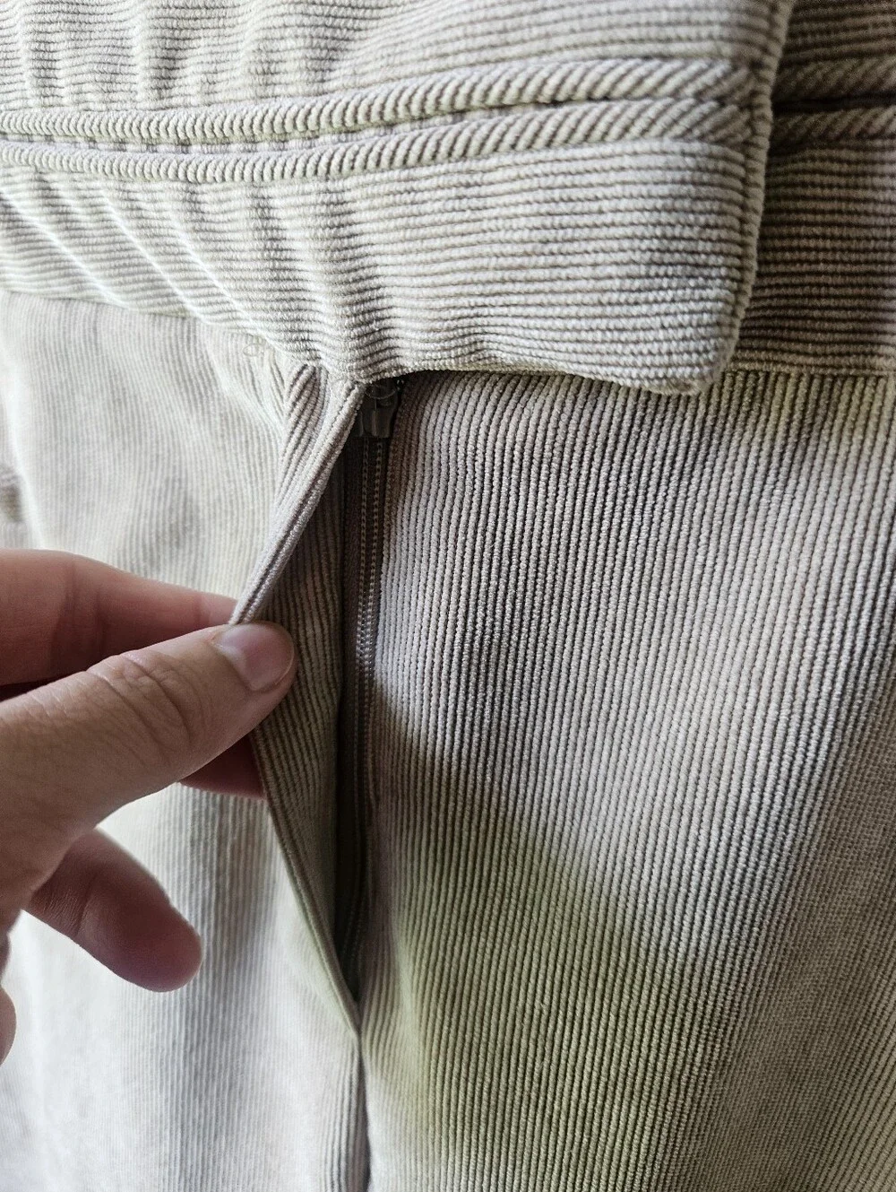 Cato Women's Light Tan Corduroy Pants Size 12 - Picture 4 of 8